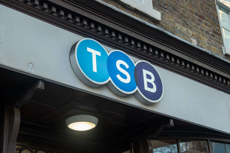 HSBC and TSB Launch Mortgages at Record Low Rates of 0.94%